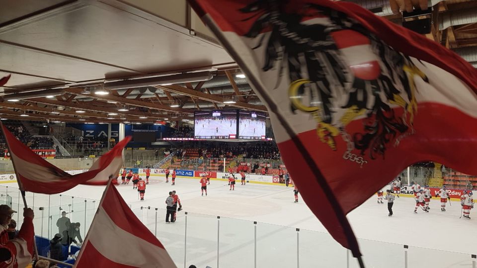 UFTA Fansektor beim Spiel in Linz